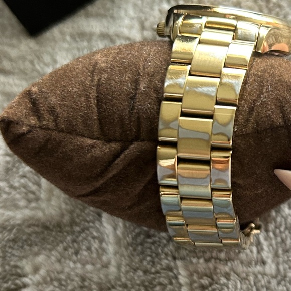 Watch Michael Kors MK6070 - Picture 4 of 6